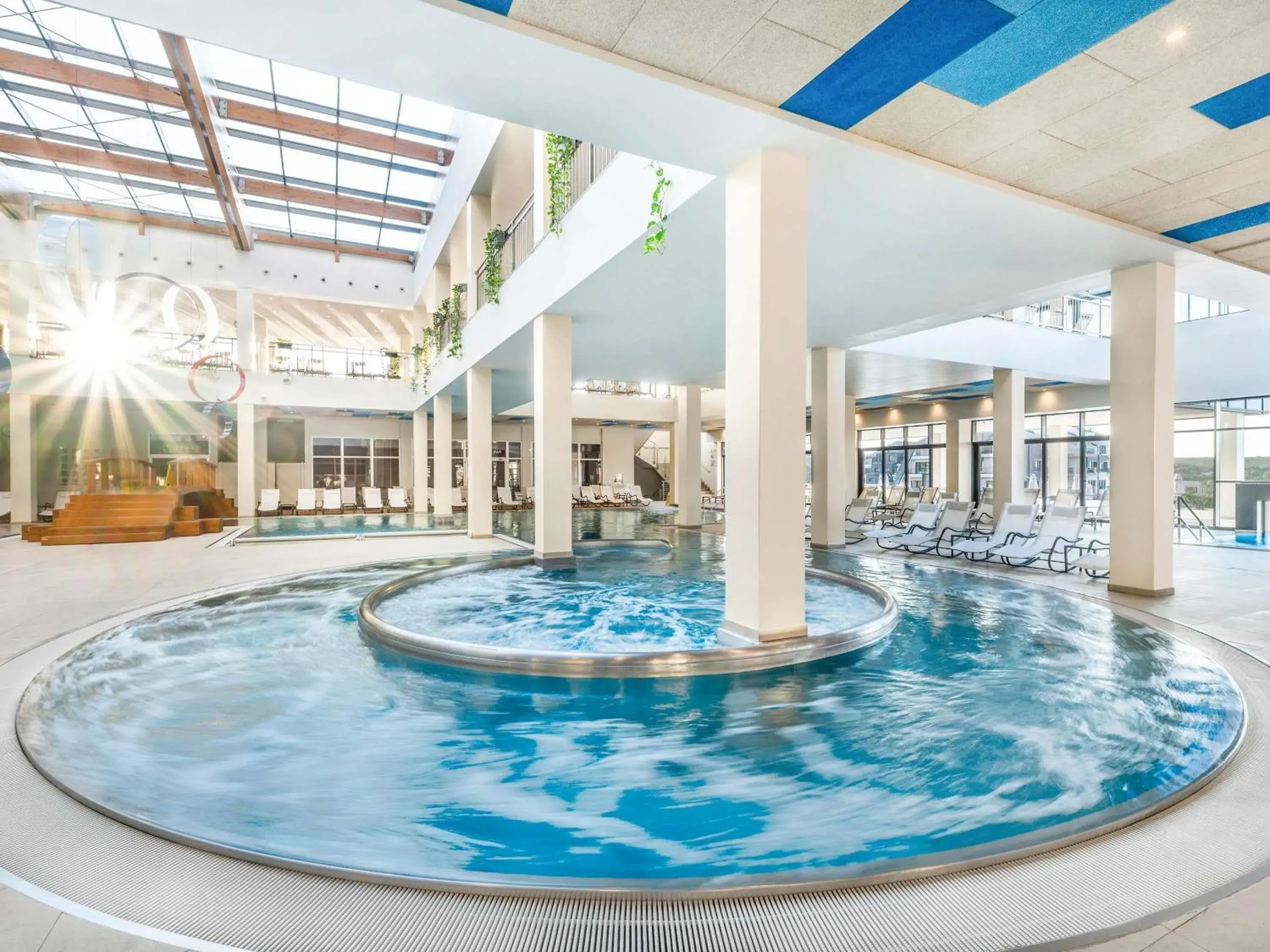 Pool view in Movenpick Resort and Spa Fruske Terme Pool view in Movenpick Resort and Spa Fruske Terme