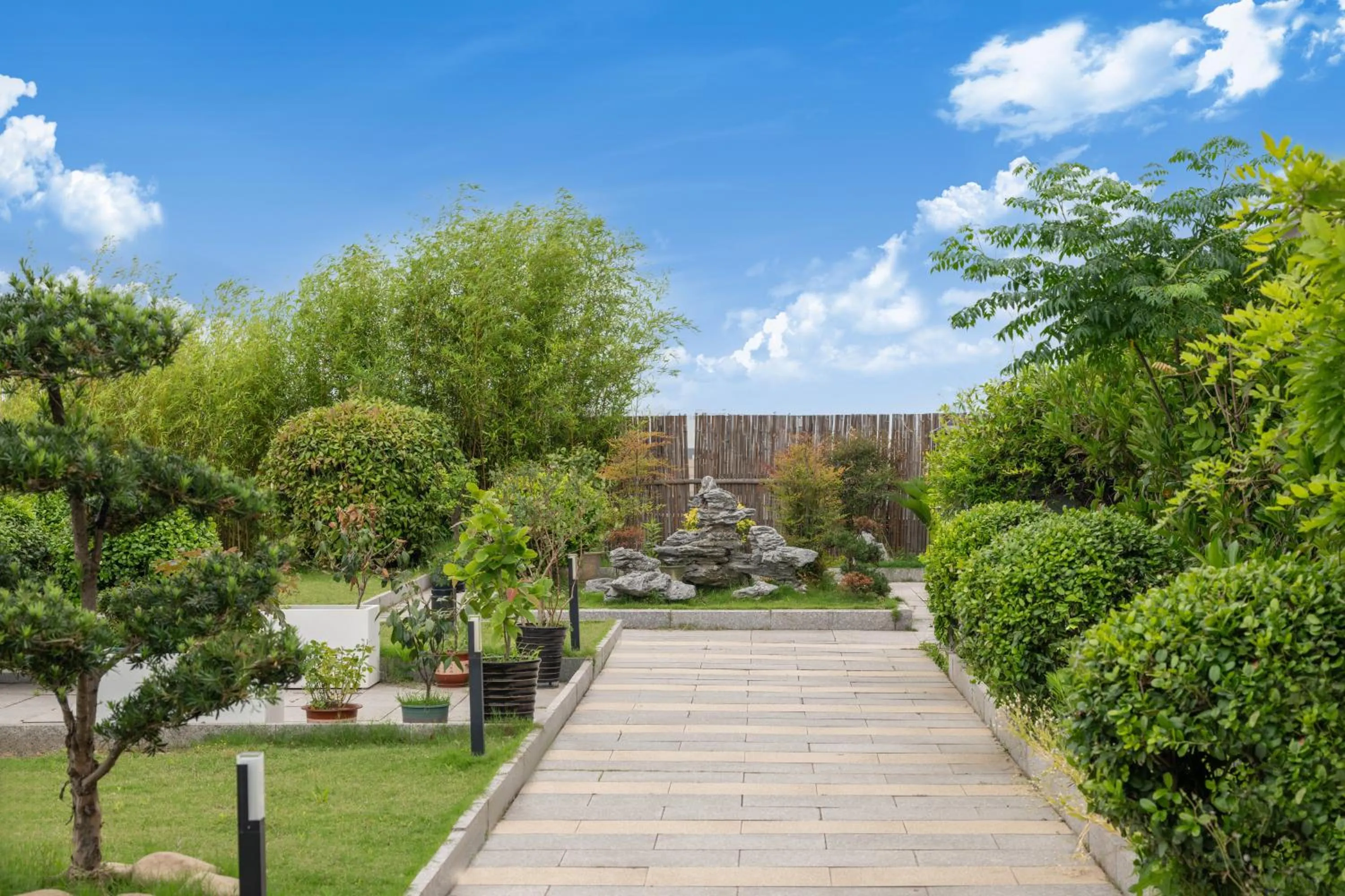 Garden in Holiday Inn Express Shanghai Hongqiao North by IHG