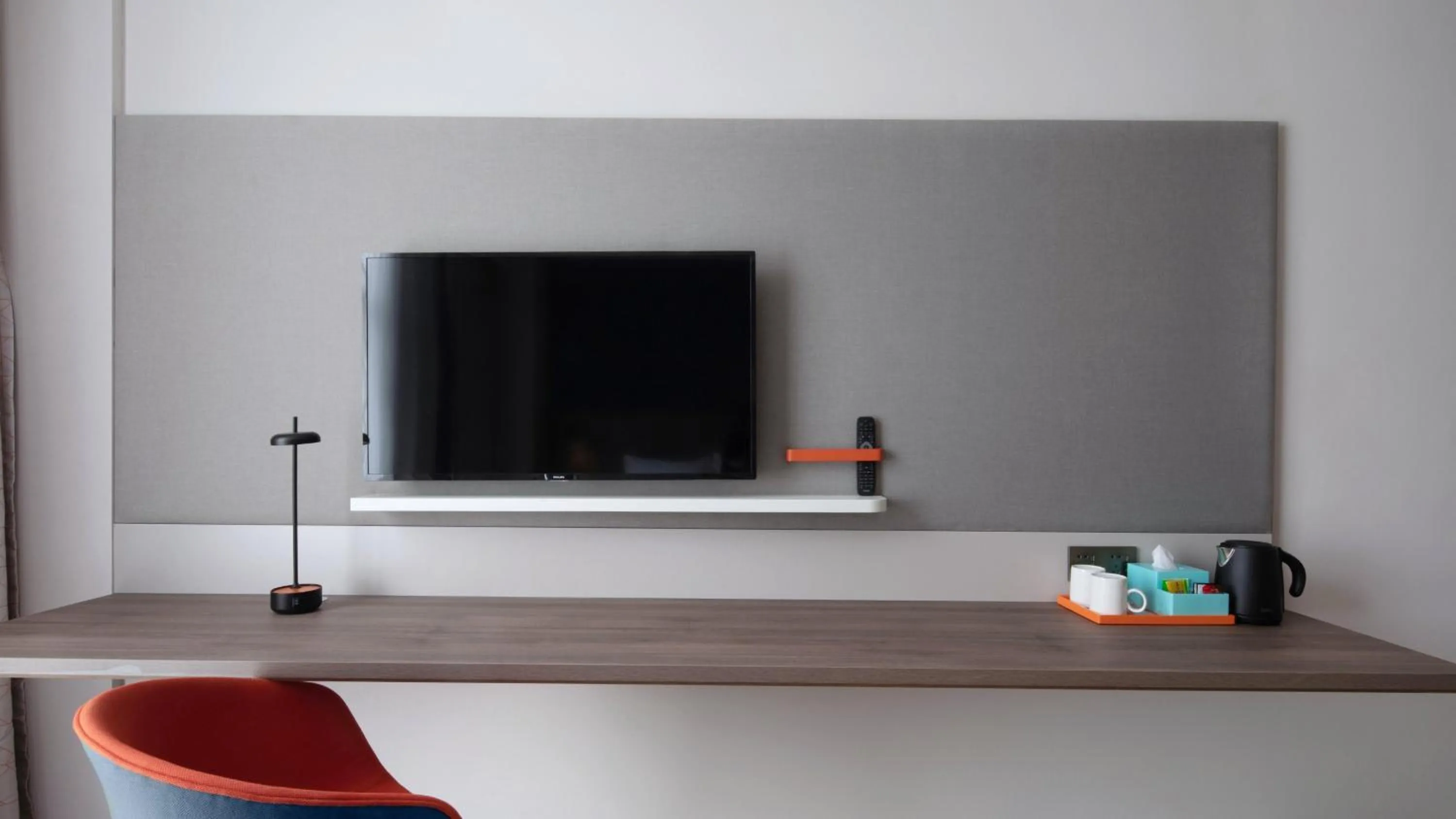 Photo of the whole room in Holiday Inn Express Shanghai Hongqiao North by IHG