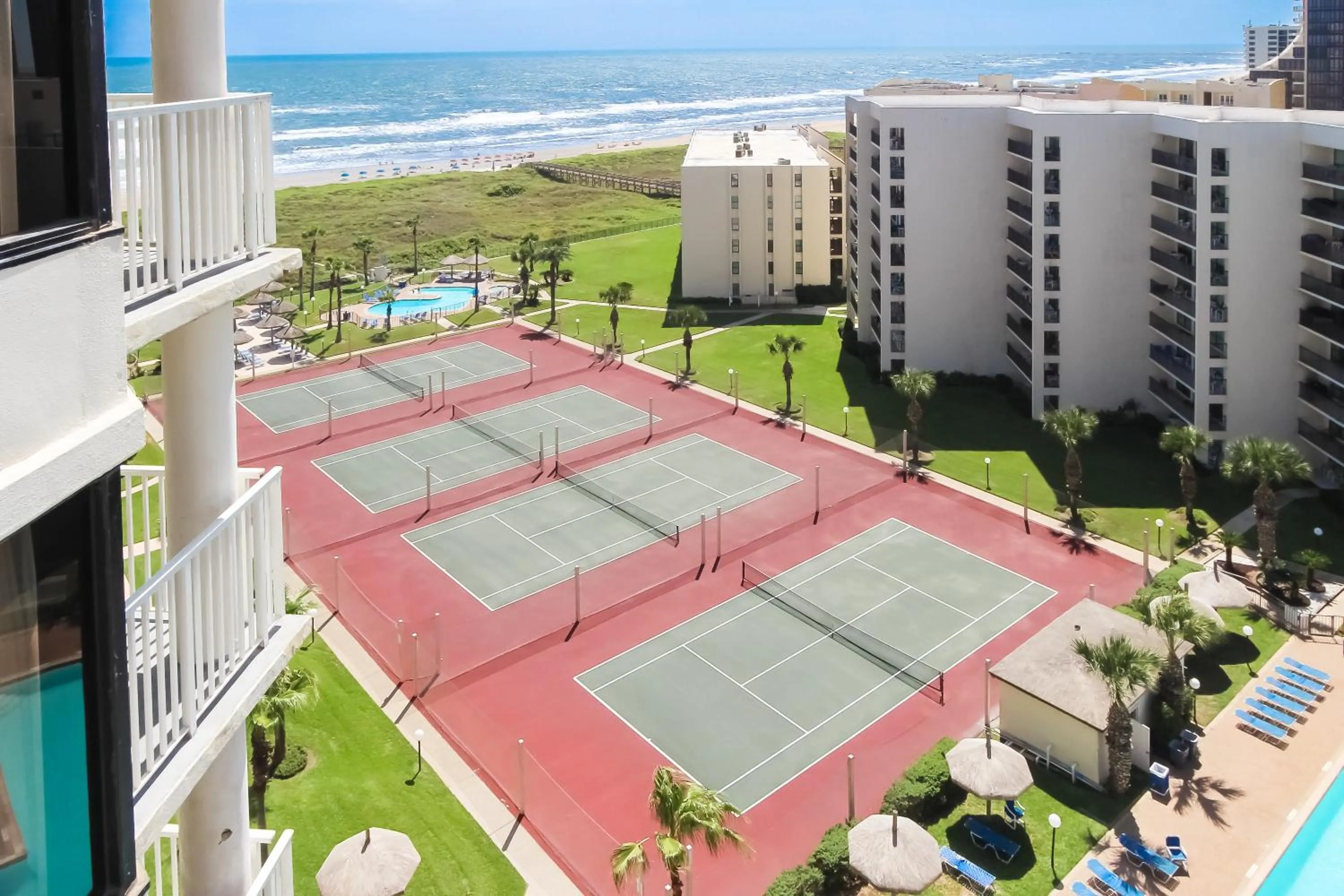 Royale Beach and Tennis Club