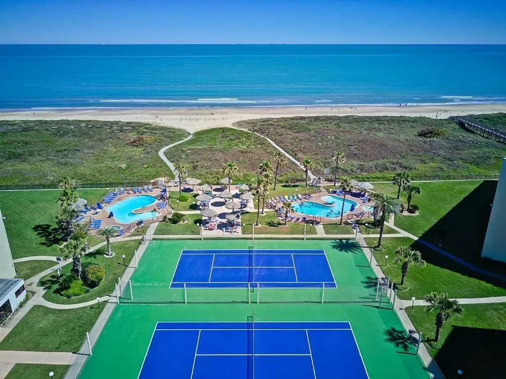 Royale Beach and Tennis Club