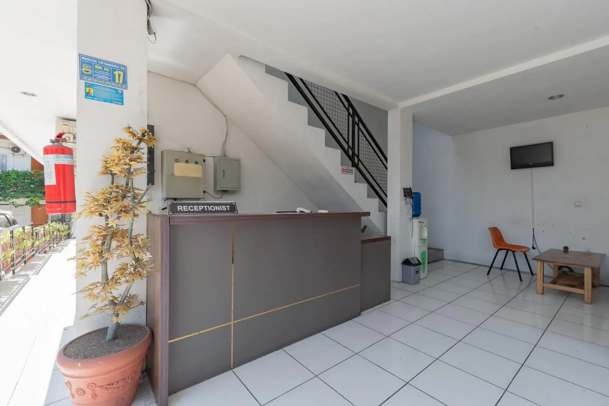 Lobby or reception in Urbanview Kazanan Setiabudi Bandung Lobby or reception in Urbanview Kazanan Setiabudi Bandung