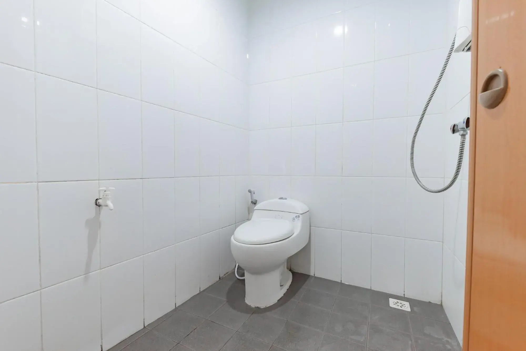 Bathroom in Urbanview Kazanan Setiabudi Bandung Bathroom in Urbanview Kazanan Setiabudi Bandung