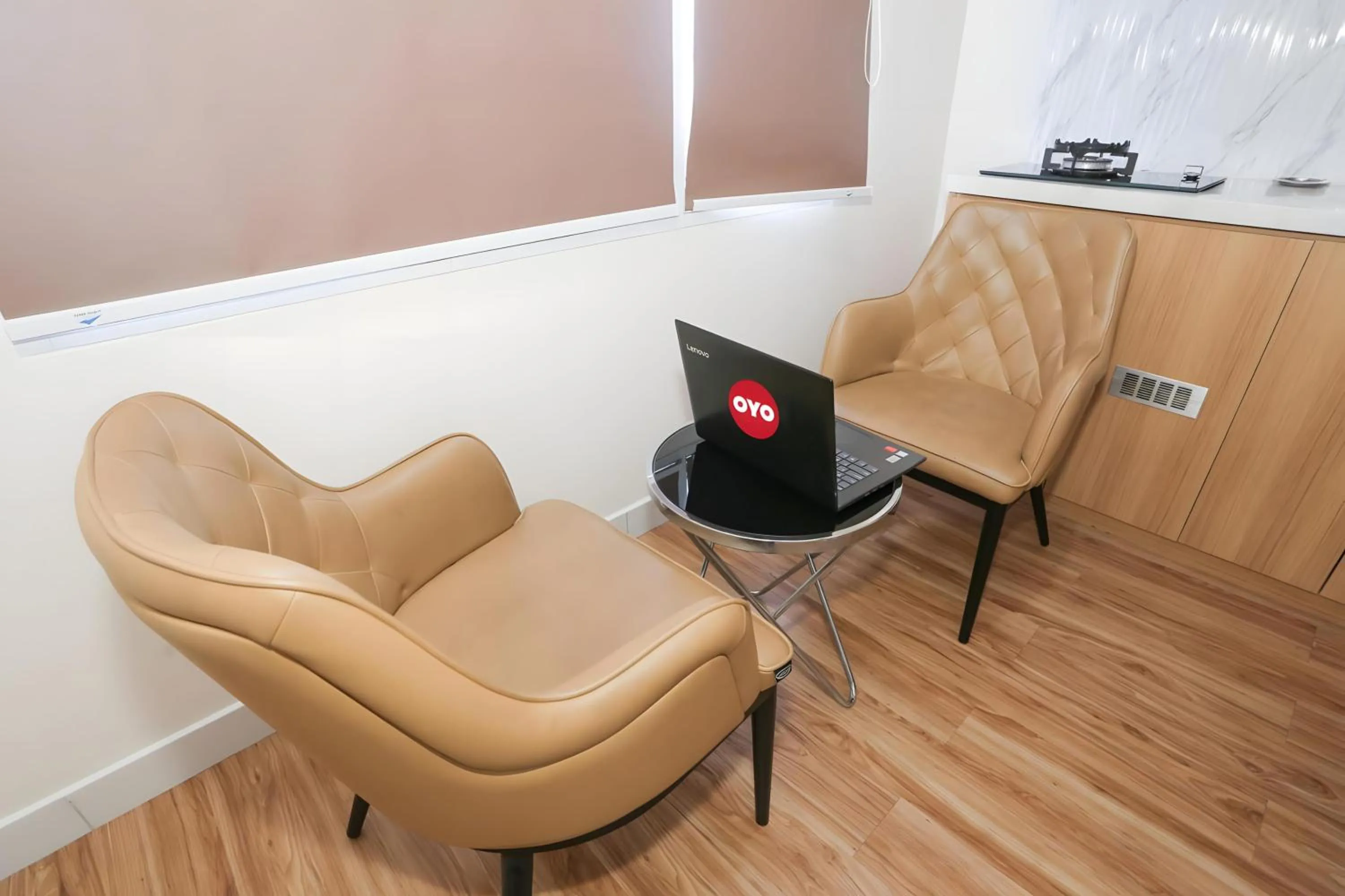 Lobby or reception in Capital O Urbano