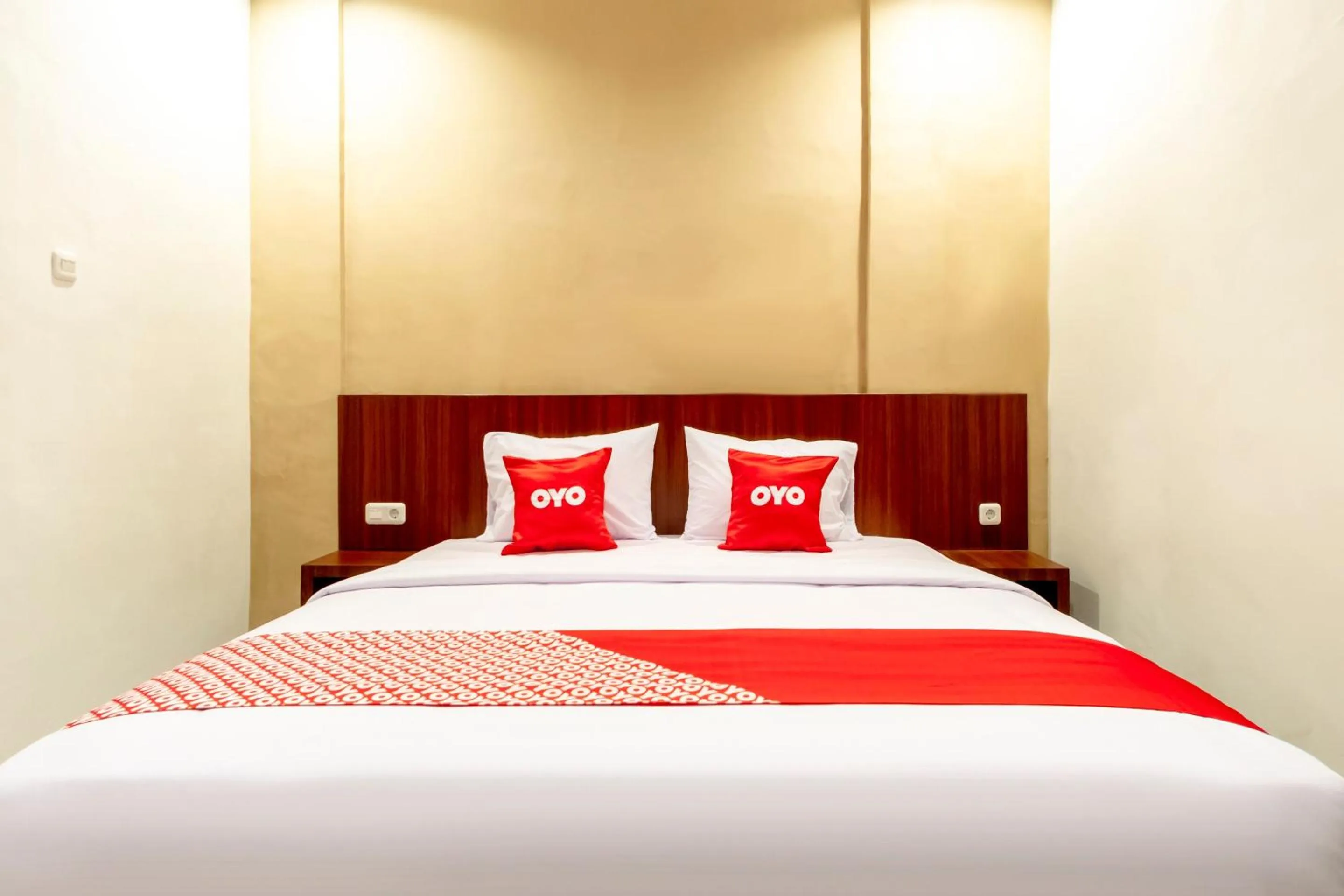 Bedroom, Bed in Capital O 1585 Ring Road Residence