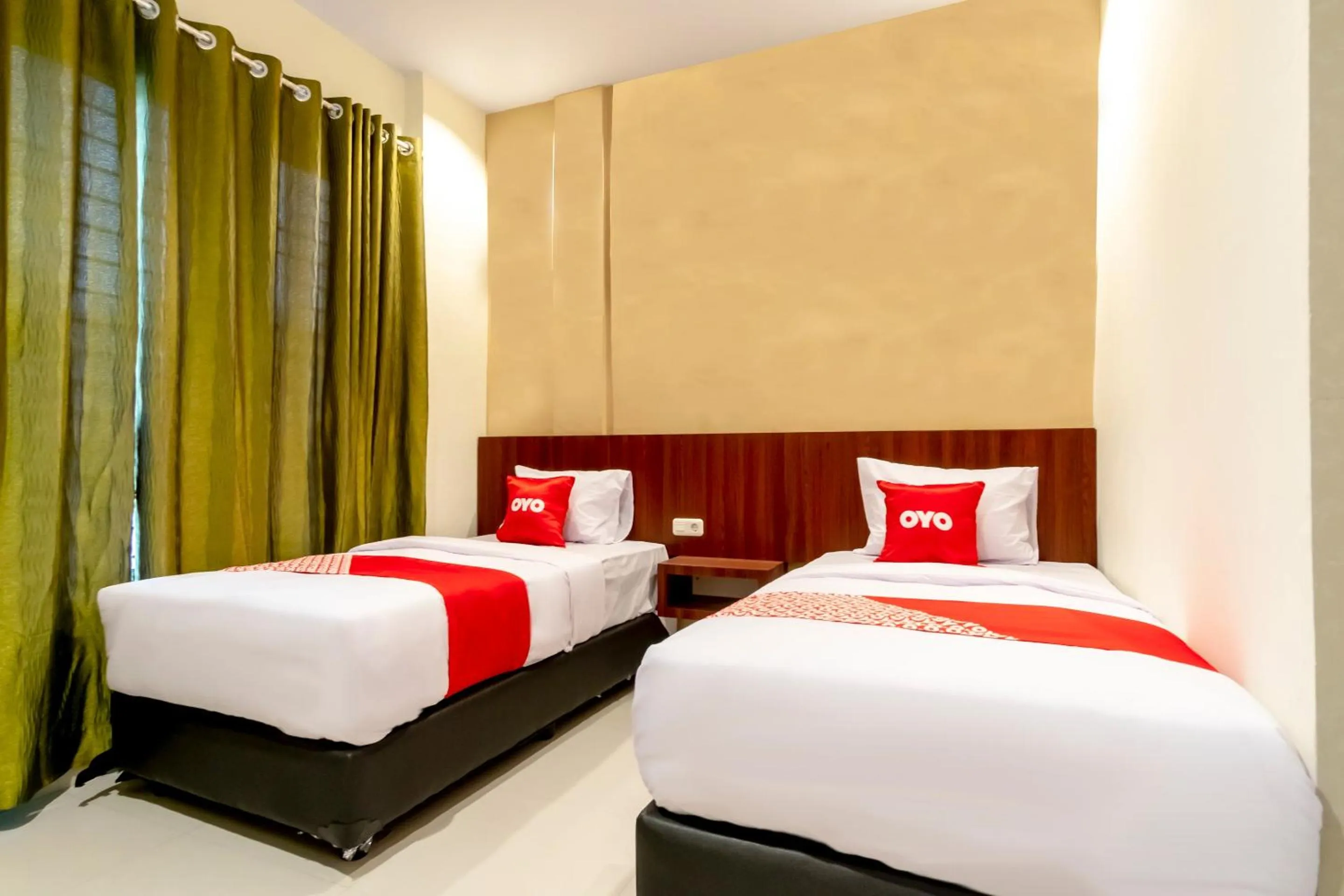 Bedroom, Bed in Capital O 1585 Ring Road Residence