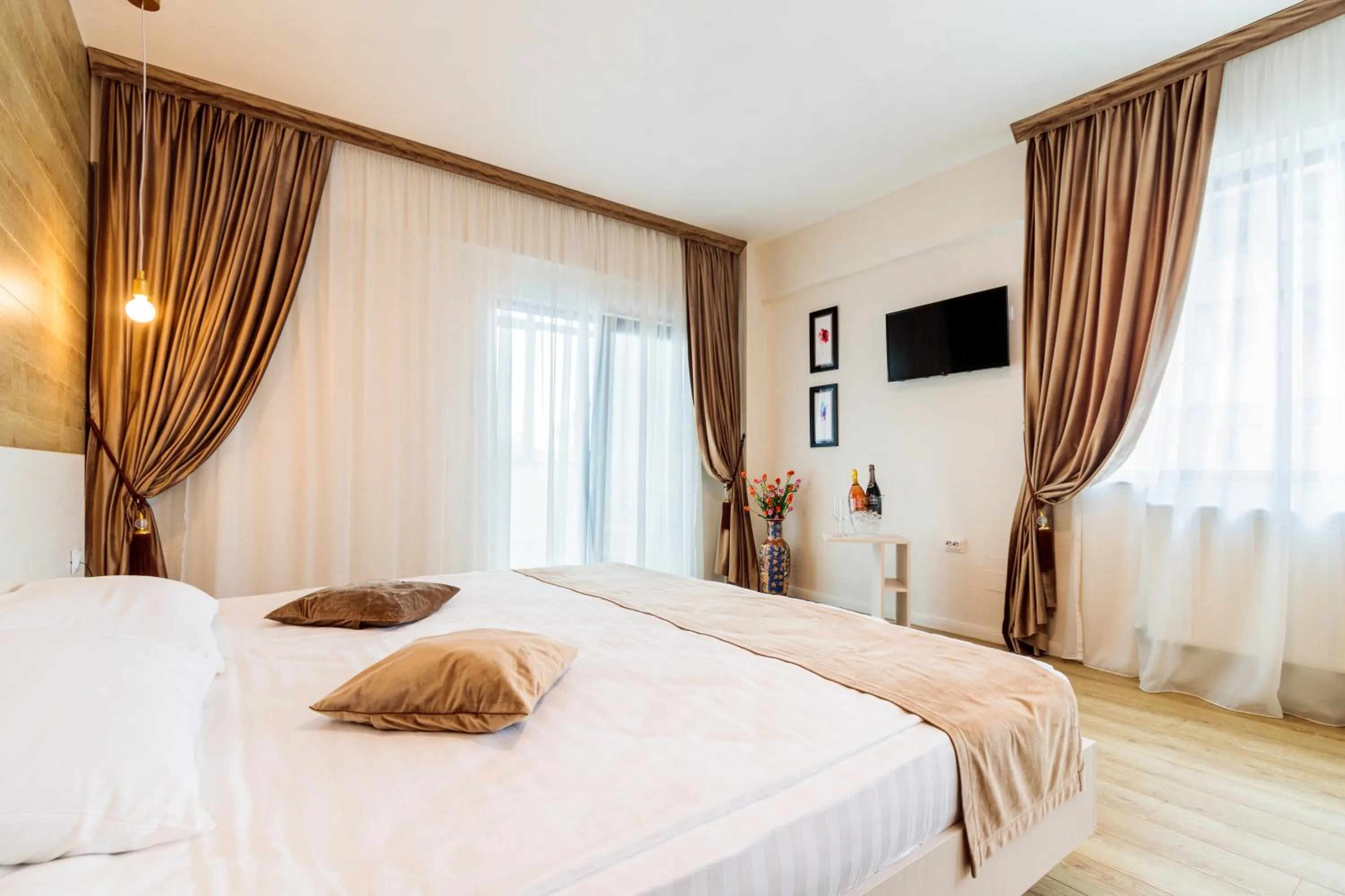 Photo of the whole room, Bed in Hotel Bulevard