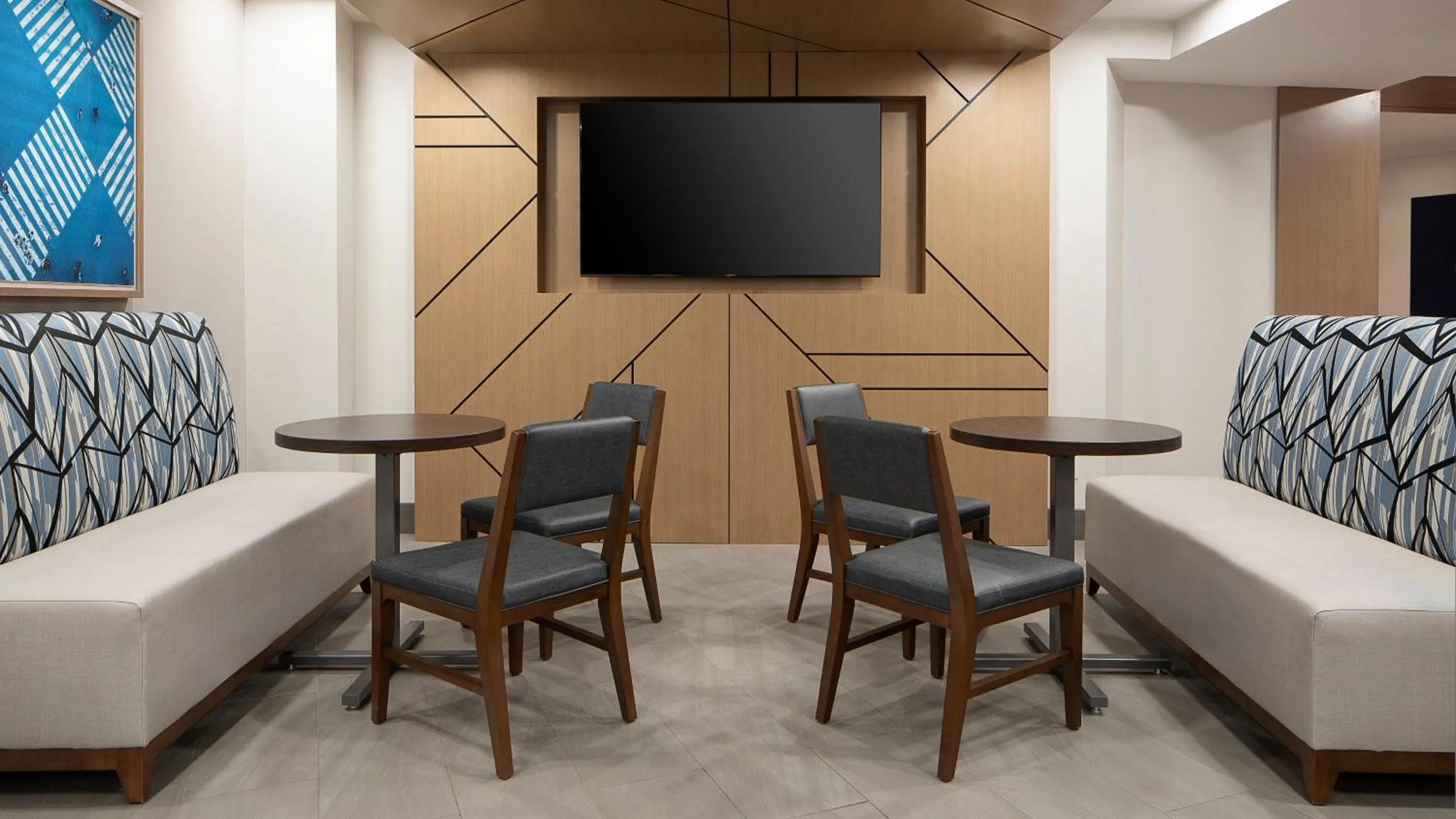 Property building in Holiday Inn Express Dallas Market Center by IHG