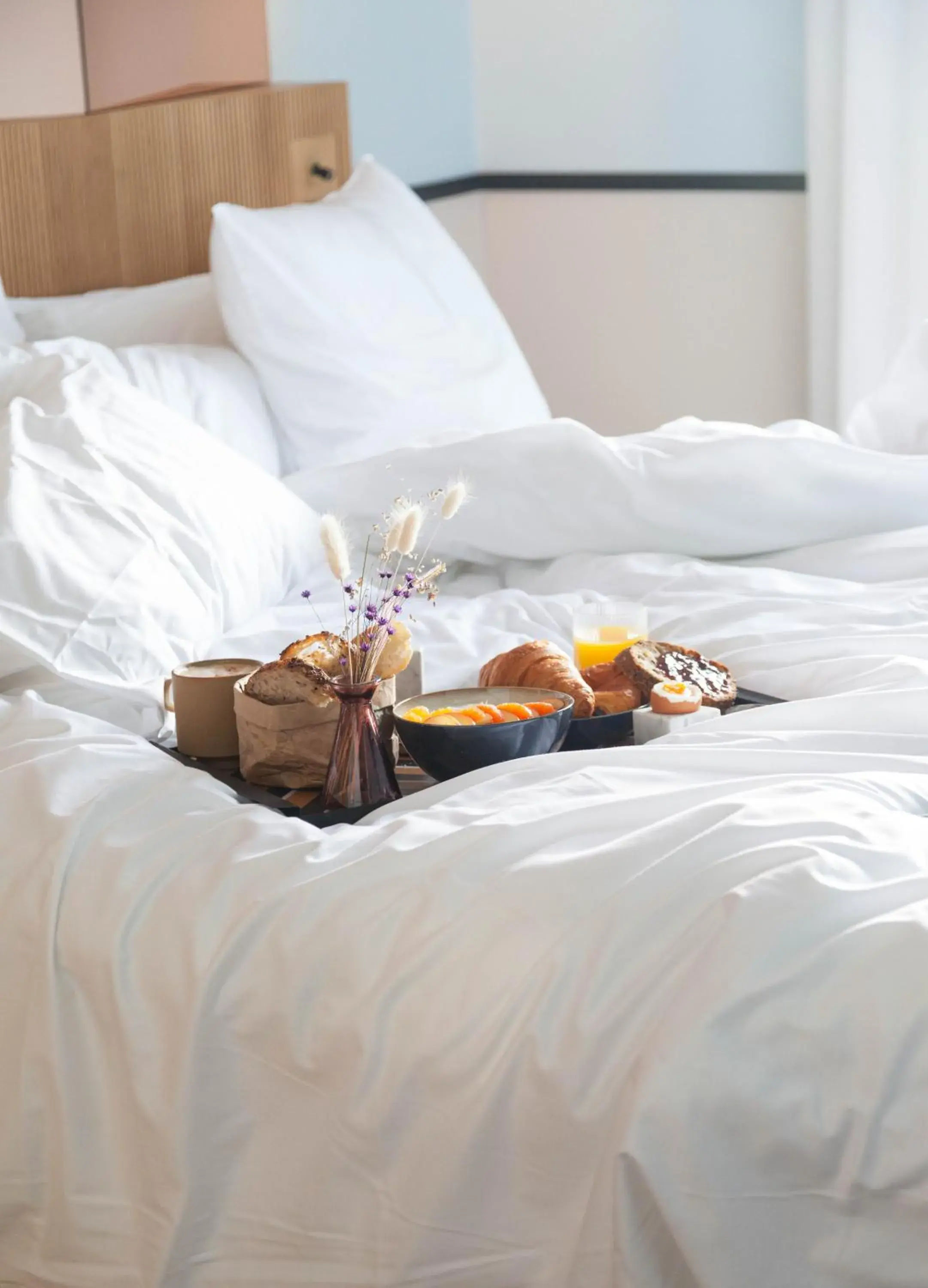 Breakfast, Bed in Quinzerie hôtel Breakfast, Bed in Quinzerie hôtel