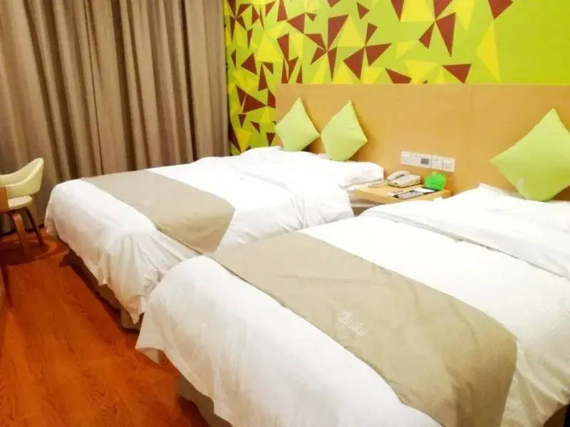 Bed in Vatica Xuzhou Suining Bus Station Building Materials City Hotel Bed in Vatica Xuzhou Suining Bus Station Building Materials City Hotel