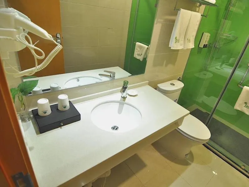 Vatica Xuzhou Suining Bus Station Building Materials City Hotel