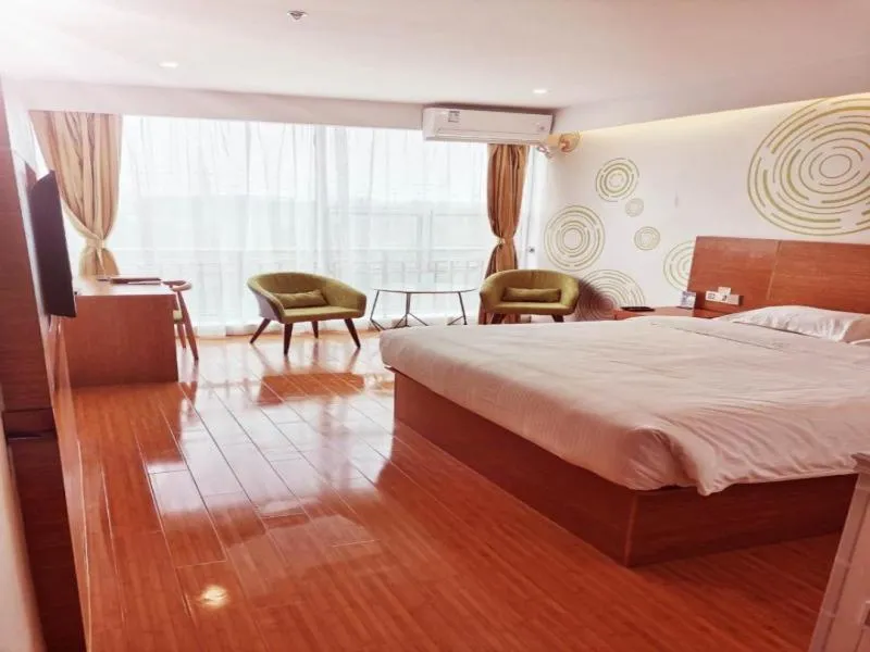 Bed in GreenTree Inn Liaocheng Economic Development Zone Huitong Logistics Park Express Hotel