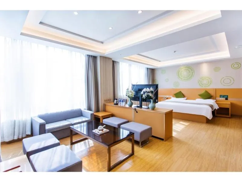 Bed in GreenTree Inn Fuyang Linquan County Economic Development Zone Xingye Road Hotel