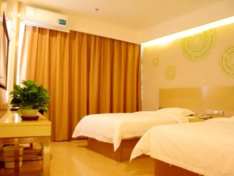 GreenTree Inn Taiyuan Wanbailin District West Bua Station Express Hotel