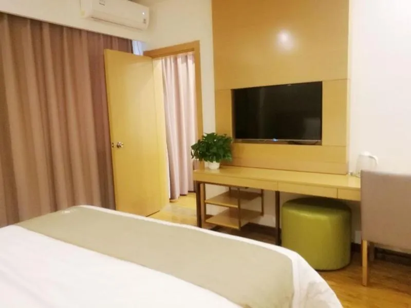 Bed in GreenTree InnChangZhou Wujin District Huangli Town Taoyuan Road Express Hotel