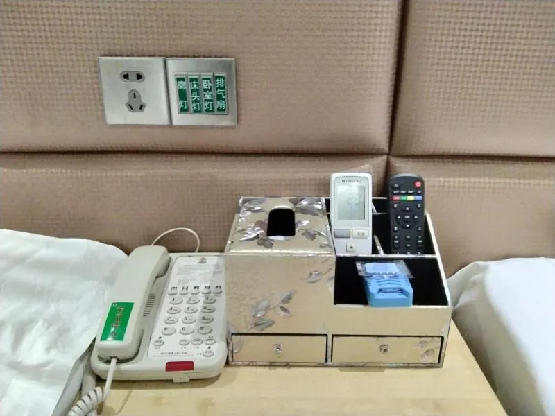 GreenTree Alliance Xinyang Pingqiao District Nanjing Road Dongyang Hotel