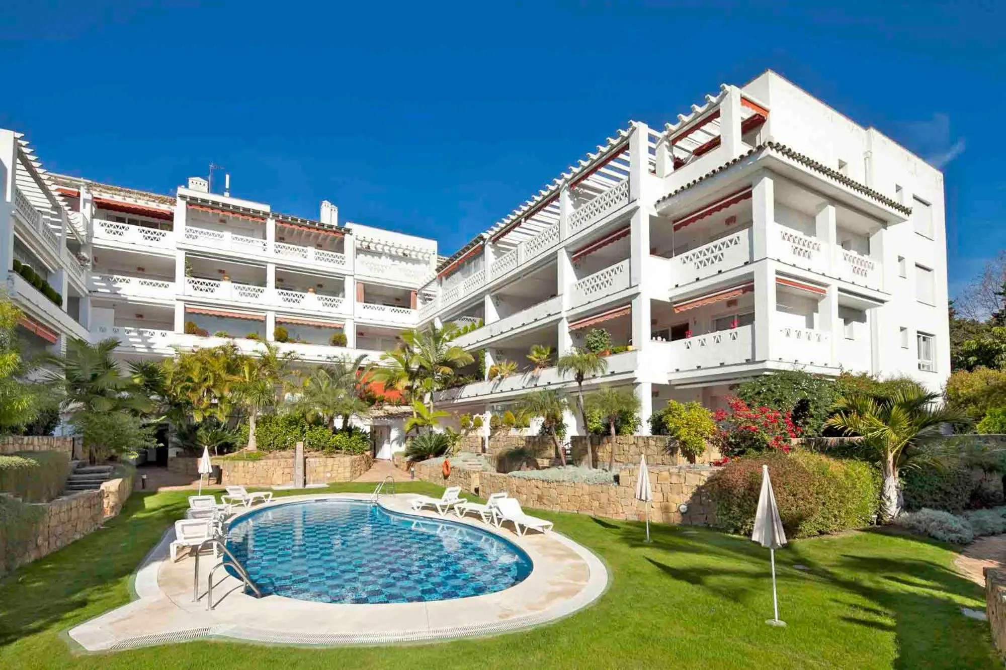 Las Canas beach, ground floor first line beach, Marbella golden mile