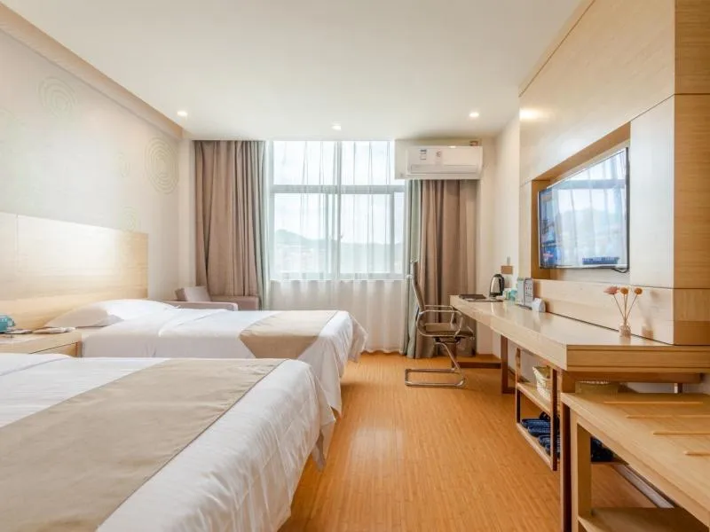 Bed in GreenTree Inn LiuAn Huoshan County Yingjia Avenue County Hospital Express Hotel