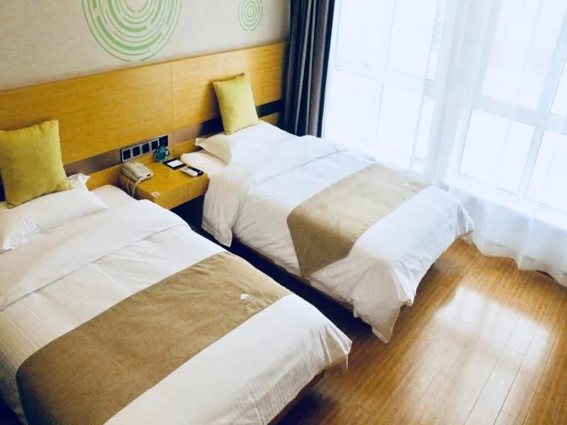 Bed in GreenTree Inn HuaiAn Area for development Shenzhen East Road Express Hotel