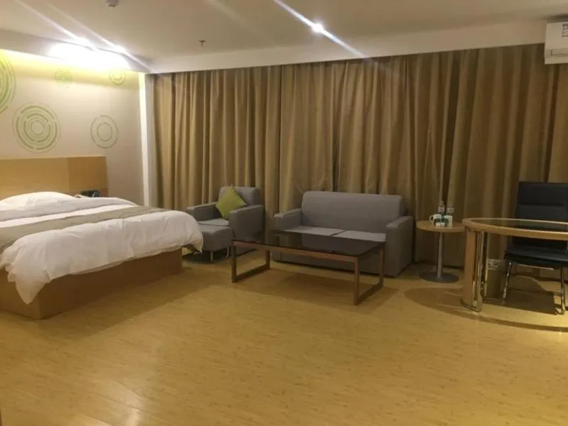 Bed in GreenTree Inn Heze Shanxian Huxi South Road Express Hotel