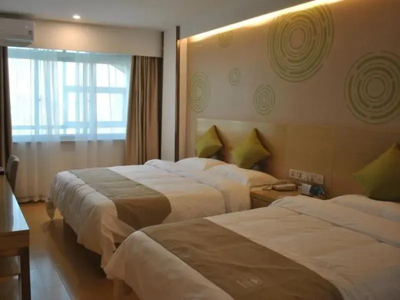 Bed in GreenTree Inn Heze Shanxian Huxi South Road Express Hotel Bed in GreenTree Inn Heze Shanxian Huxi South Road Express Hotel
