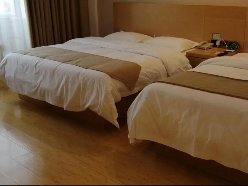 Bed in GreenTree Inn Heze Shanxian Huxi South Road Express Hotel