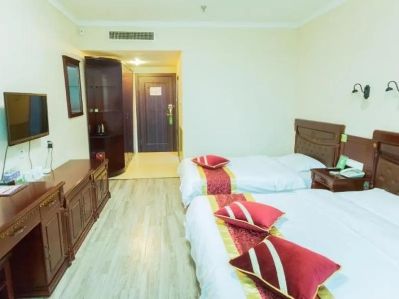 Green Alliance Langfang Xianghe County Xiushui Street PengDa furniture city Hotel