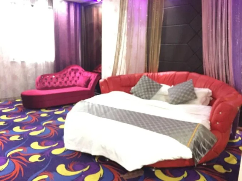 Bed in GreenTree Alliance Bengbu Railway Station Hotel