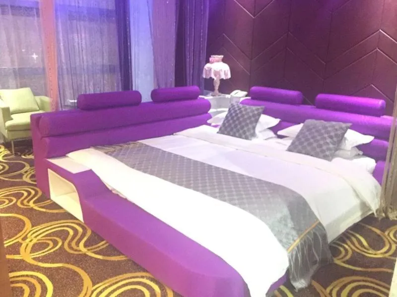 Bed in GreenTree Alliance Bengbu Railway Station Hotel