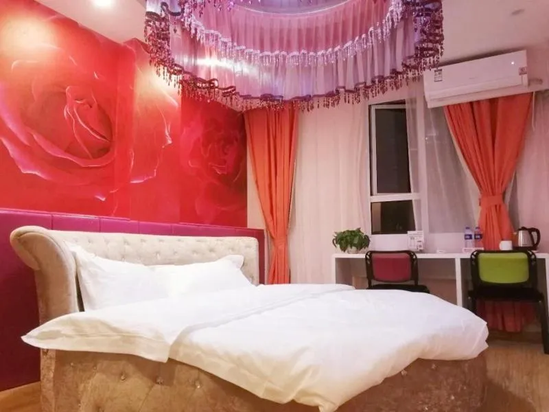 Bed in Shell Shanghai Baoshan District Tieli Road Subway Station Tiefeng Road Hotel