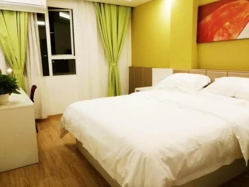 Bed in Shell Shanghai Baoshan District Tieli Road Subway Station Tiefeng Road Hotel