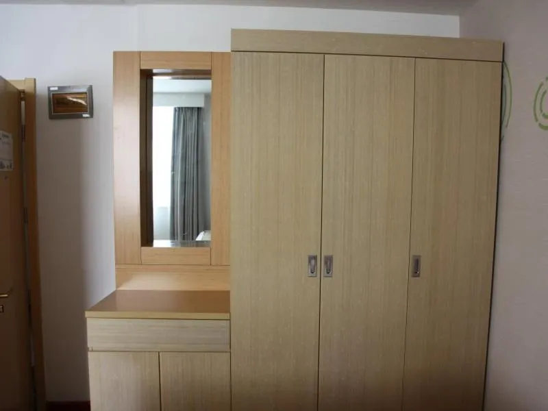 GreenTree Inn Zaozhuang High Speed Rail Station Express Hotel