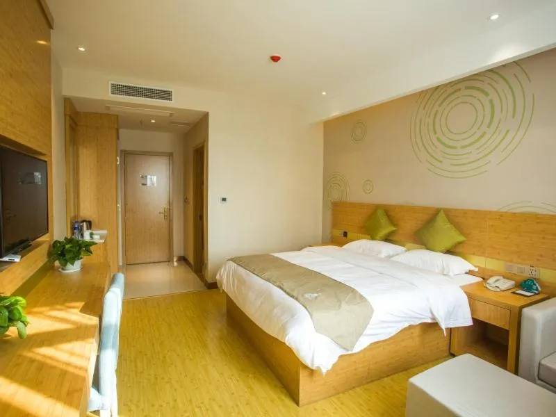 Bed in GreenTree Inn Hefei Lujiang County Jinjie 1 Express Hotel