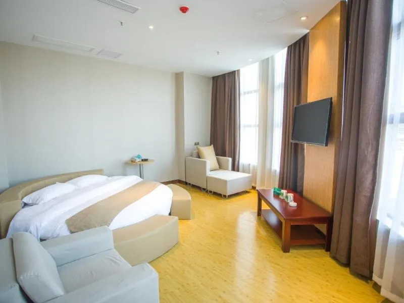 Bed in GreenTree Inn Hefei Lujiang County Jinjie 1 Express Hotel