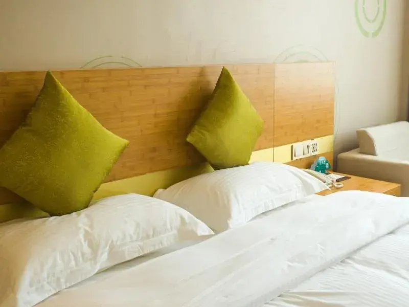 Bed in GreenTree Inn Hefei Lujiang County Jinjie 1 Express Hotel Bed in GreenTree Inn Hefei Lujiang County Jinjie 1 Express Hotel