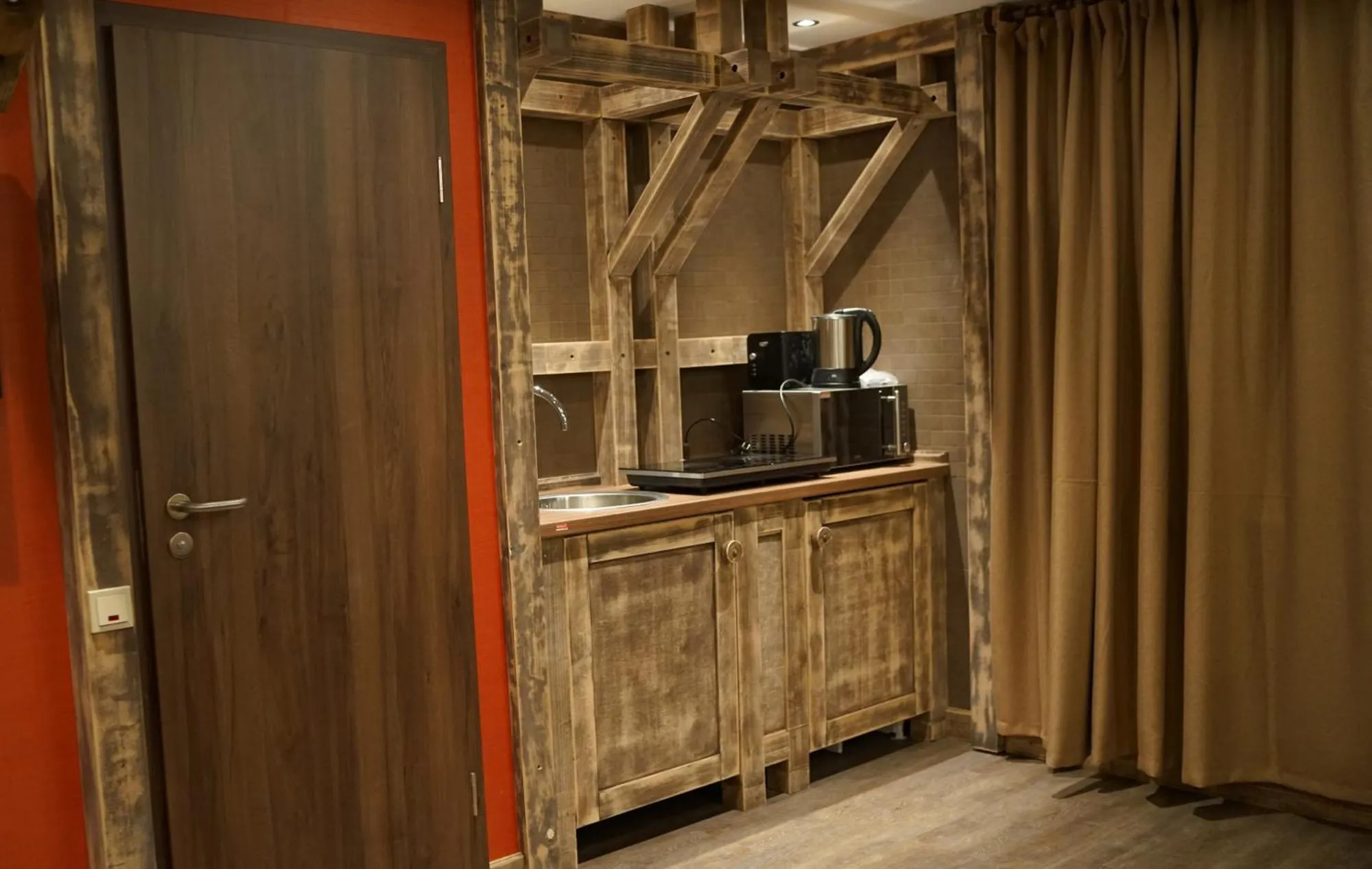 Kitchen or kitchenette in Aparthotel MyCologne