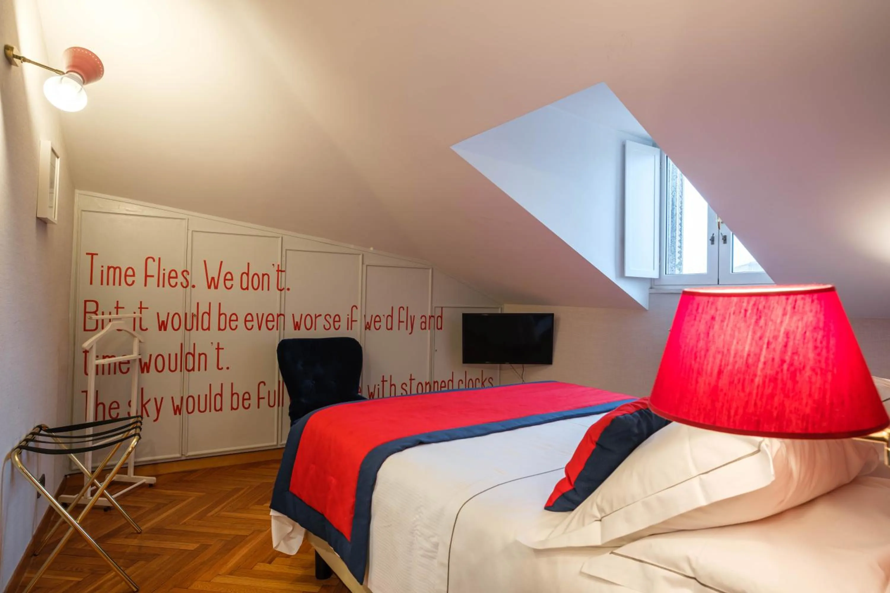 Bed in Vicario Suites