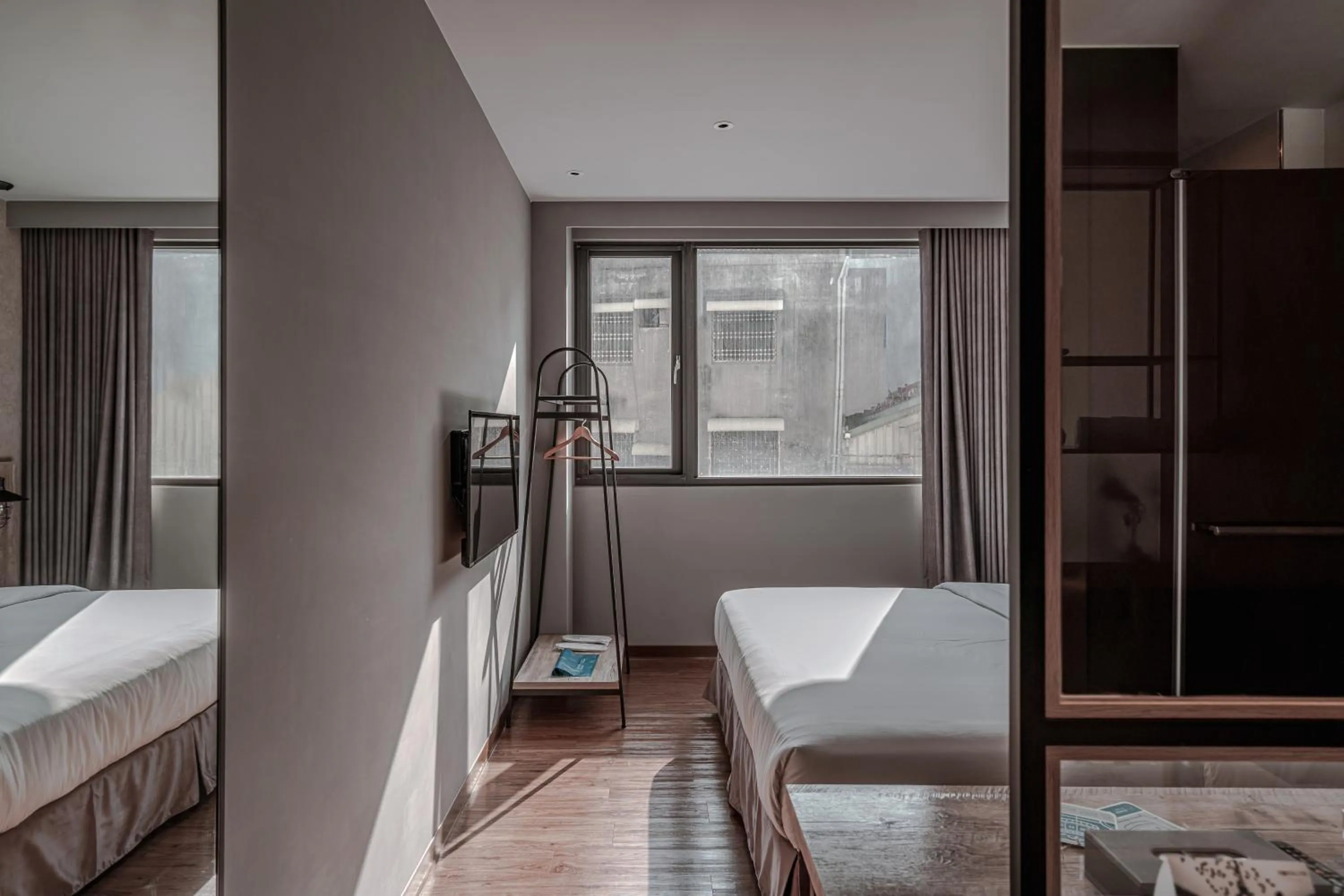 Photo of the whole room, Bed in Somer Chew Hotel