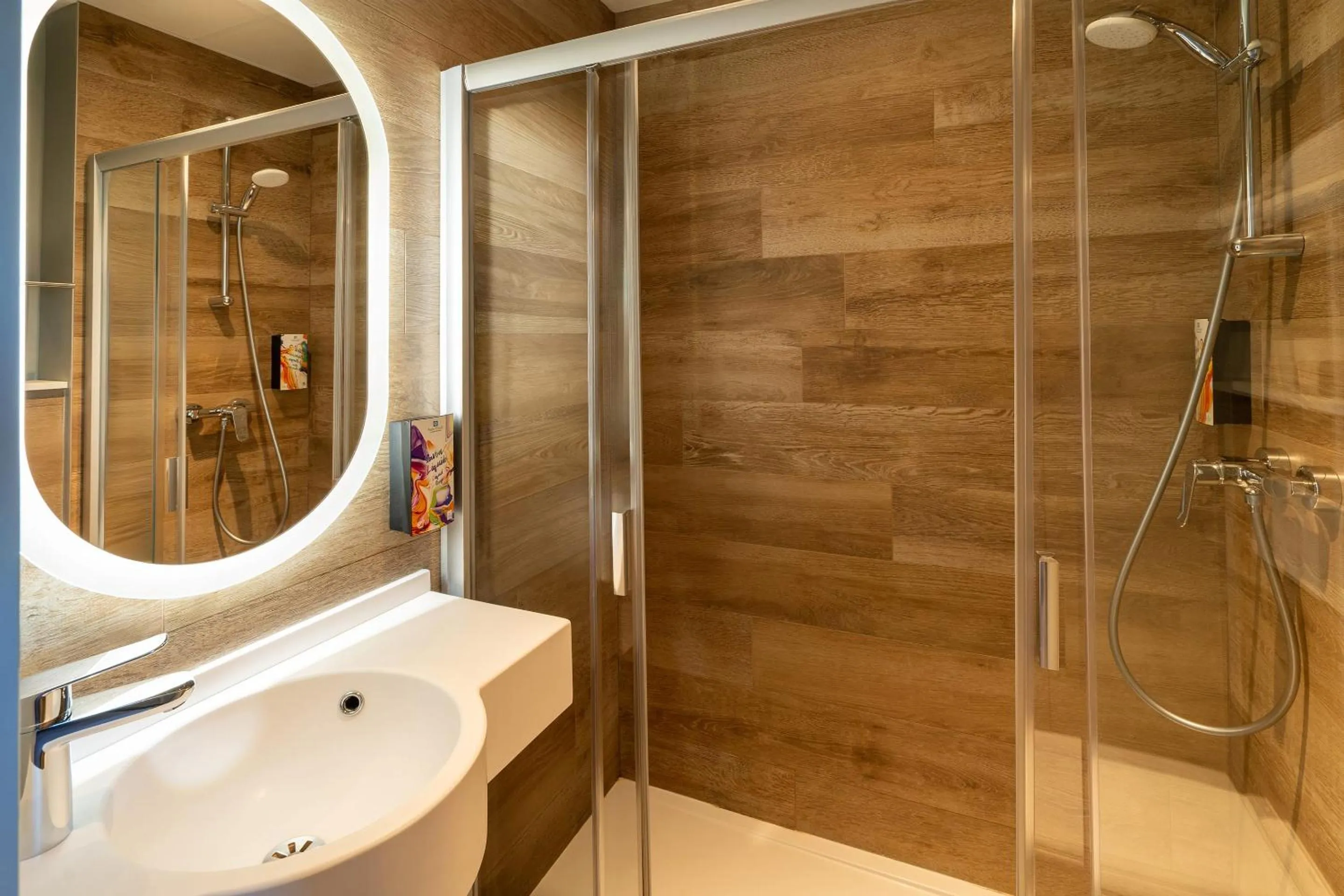 Shower in Sure Hotel by Best Western Dole