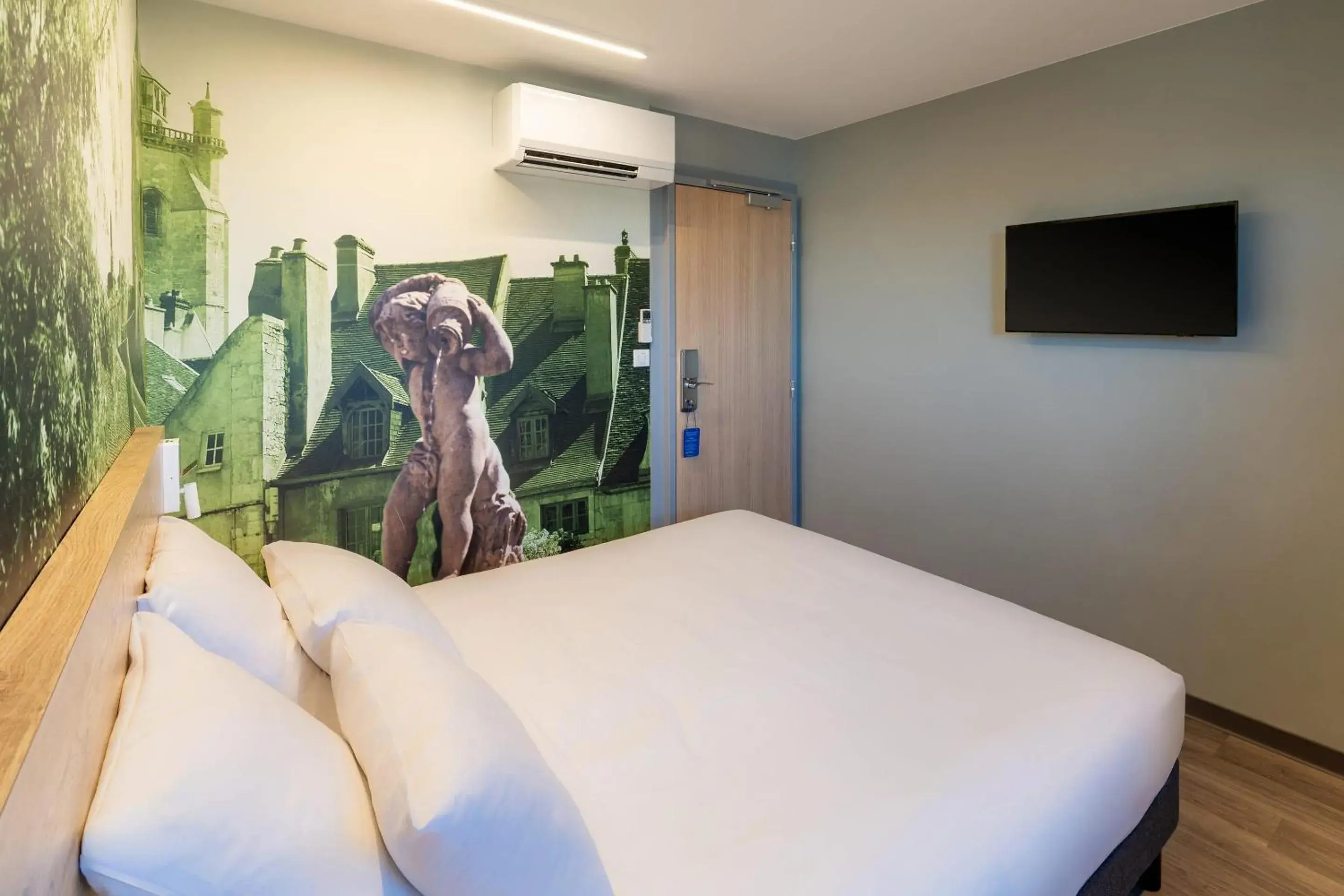 Bedroom, Bed in Sure Hotel by Best Western Dole Bedroom, Bed in Sure Hotel by Best Western Dole