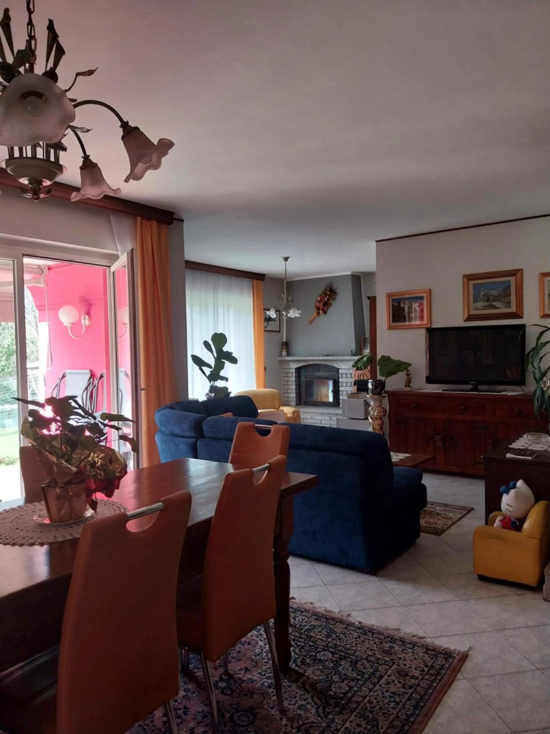 Dining area in A casa di Lara