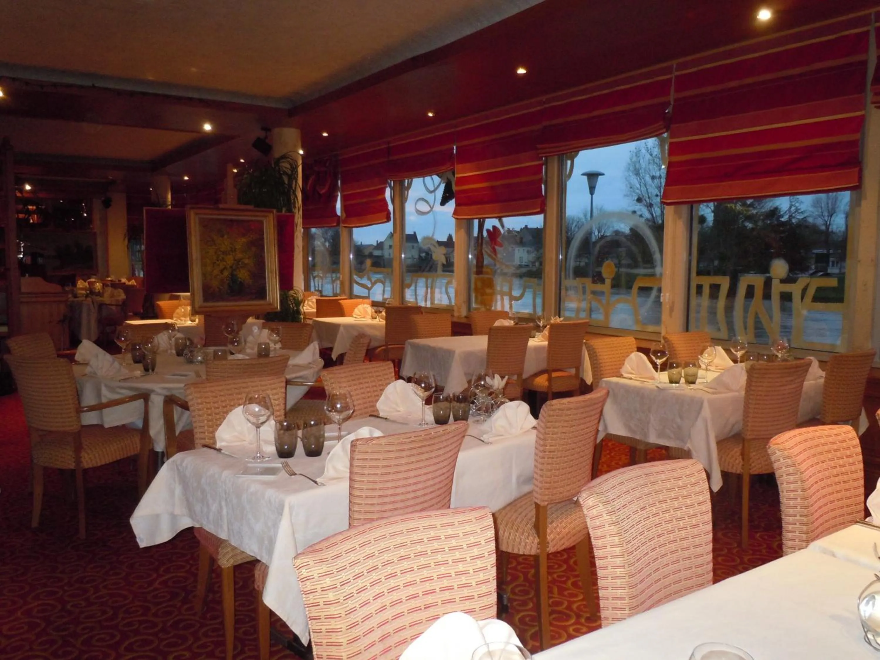 Restaurant/places to eat in Hôtel Restaurant Le Bellevue Montrichard 3 étoiles