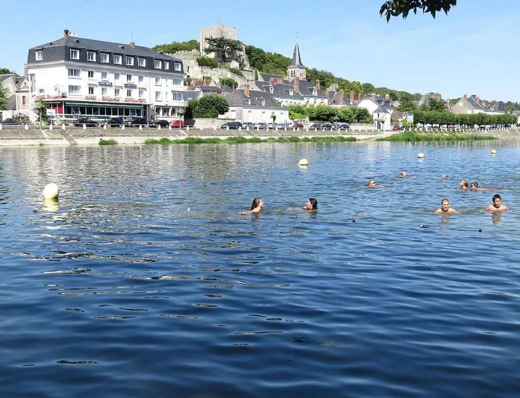 Property building in Hôtel Restaurant Le Bellevue Montrichard 3 étoiles