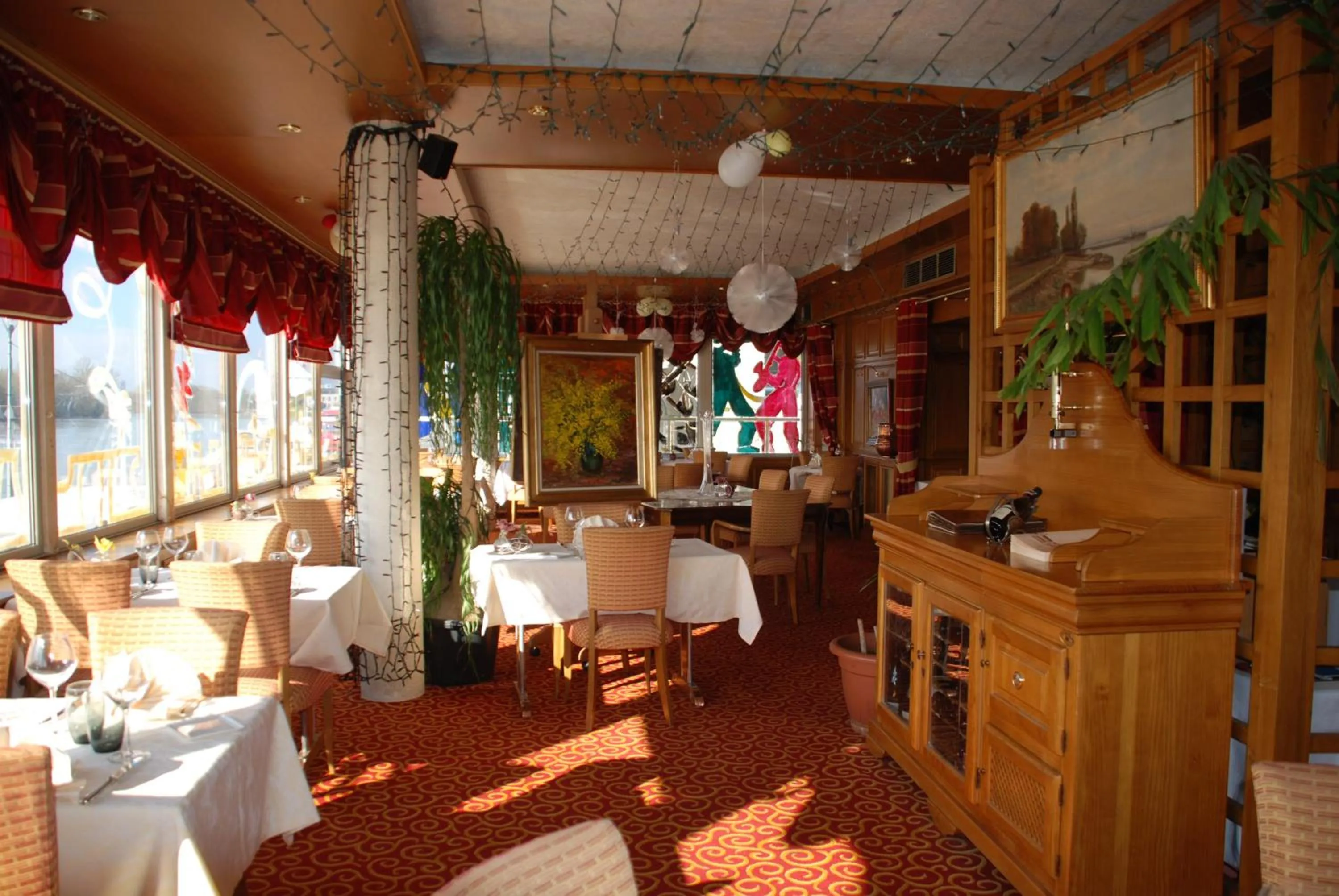 Restaurant/places to eat in Hôtel Restaurant Le Bellevue Montrichard 3 étoiles