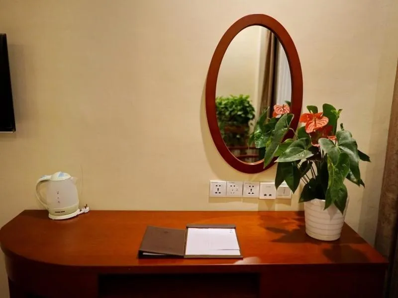 GreenTree Inn Nantong Liuqiao Town Government Tongliu Road Express Hotel