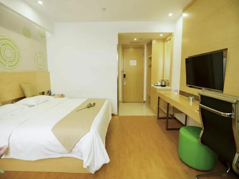 Bed in GreenTree Inn Xuzhou Economic Development Zone Da Miaozhen Business Hotel