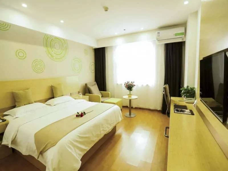 Bed in GreenTree Inn Xuzhou Economic Development Zone Da Miaozhen Business Hotel
