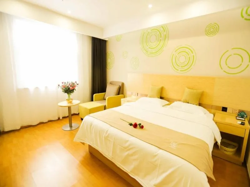 Bed in GreenTree Inn Xuzhou Economic Development Zone Da Miaozhen Business Hotel
