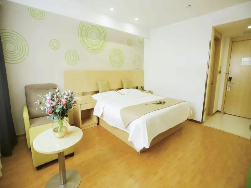 Bed in GreenTree Inn Xuzhou Economic Development Zone Da Miaozhen Business Hotel