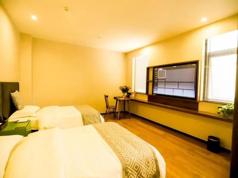 Bed in GreenTree Inn Xuzhou Economic Development Zone Da Miaozhen Business Hotel